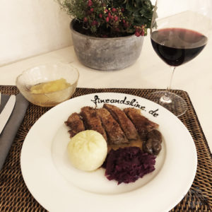 Gänsebraten leicht gemacht, Gans, Gänsebraten, leicht nachkochen, Martinsgans, Klöse, Rohtkohl, Apfelkompott, Maronen